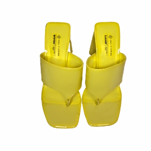 Call It Spring Soraya Mule Thong Sandal Y2K Block Heel Sandal Yellow Vegan - Picture 3 of 9